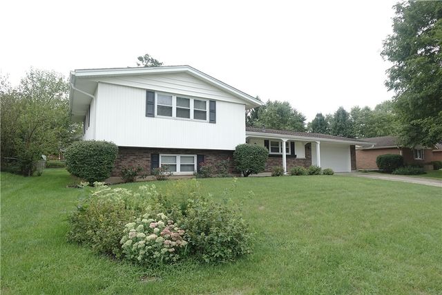 416 Rising Hill Drive, Fairborn, OH 45324