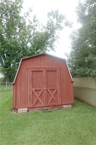 416 Rising Hill Drive, Fairborn, OH 45324
