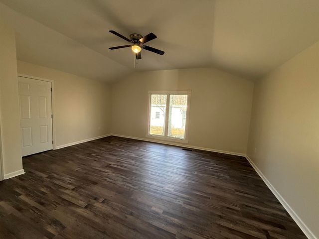 126 ROLLING OAKS DR, Somerville, TN 38068