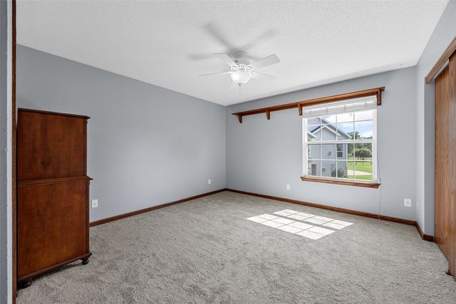 6020 Flagstone Drive NE, Cedar Rapids, IA 52402