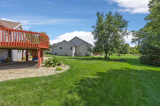 6020 Flagstone Drive NE, Cedar Rapids, IA 52402