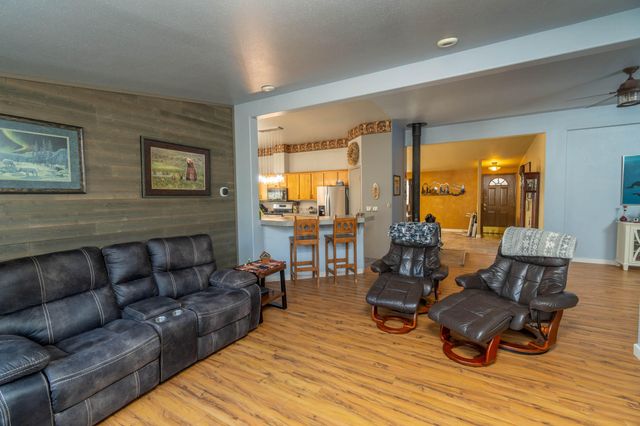 6776 SW Buckskin Lane, Terrebonne, OR 97760