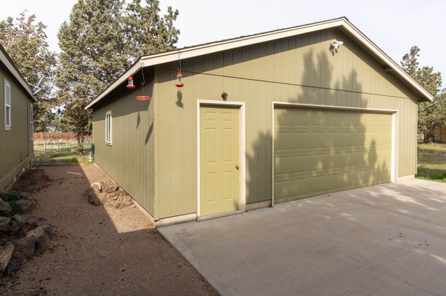 6776 SW Buckskin Lane, Terrebonne, OR 97760