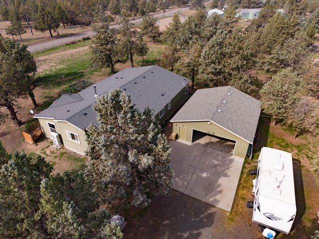 6776 SW Buckskin Lane, Terrebonne, OR 97760