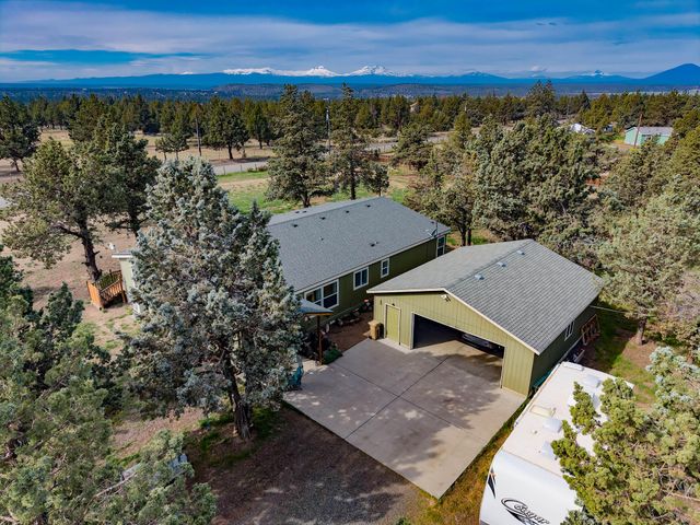 6776 SW Buckskin Lane, Terrebonne, OR 97760