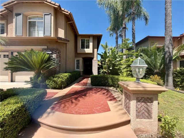 22661 Teakwood, Mission Viejo, CA 92692