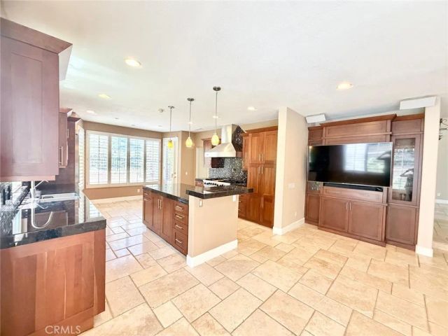 22661 Teakwood, Mission Viejo, CA 92692
