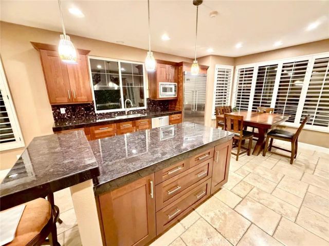 22661 Teakwood, Mission Viejo, CA 92692