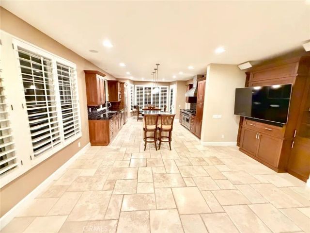 22661 Teakwood, Mission Viejo, CA 92692