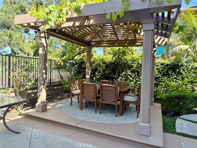 22661 Teakwood, Mission Viejo, CA 92692