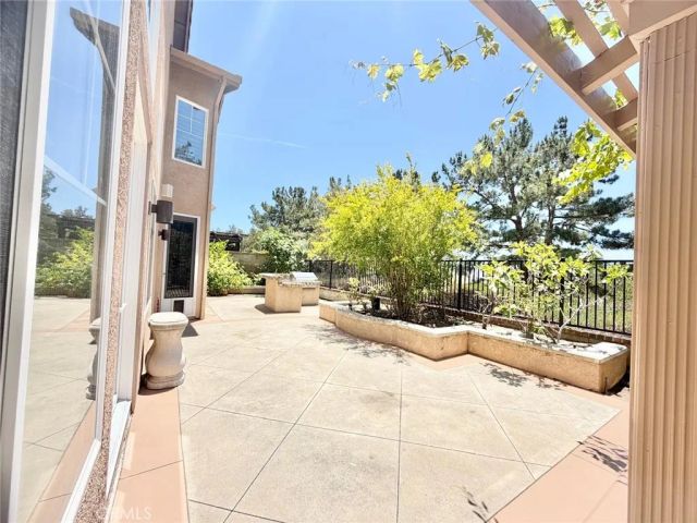 22661 Teakwood, Mission Viejo, CA 92692
