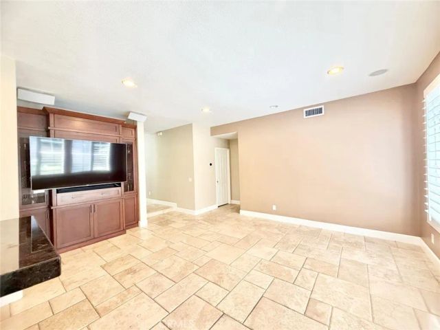 22661 Teakwood, Mission Viejo, CA 92692