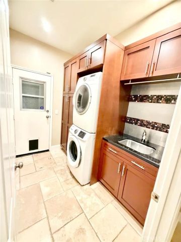 22661 Teakwood, Mission Viejo, CA 92692