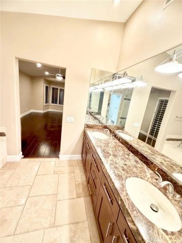 22661 Teakwood, Mission Viejo, CA 92692
