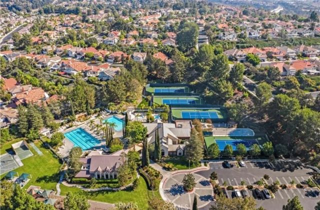 22661 Teakwood, Mission Viejo, CA 92692