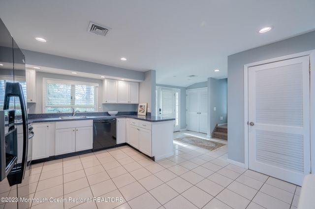 637 Beacon Boulevard, Sea Girt, NJ 08750