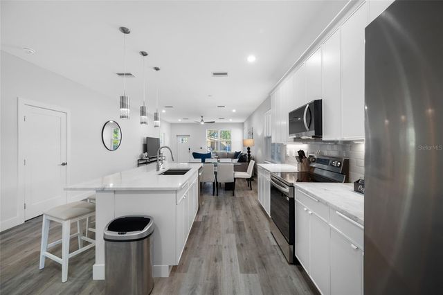 2150 43RD TERRACE N, St Petersburg, FL 33714