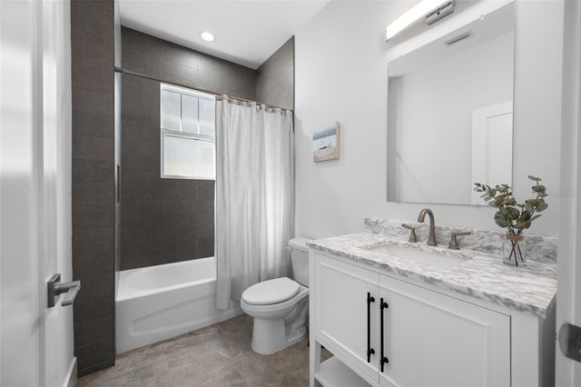 2150 43RD TERRACE N, St Petersburg, FL 33714