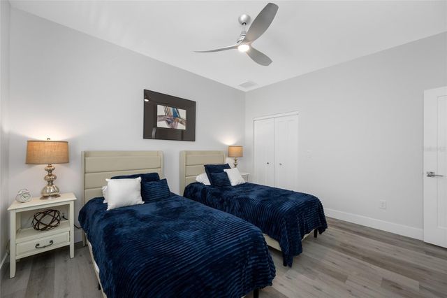 2150 43RD TERRACE N, St Petersburg, FL 33714