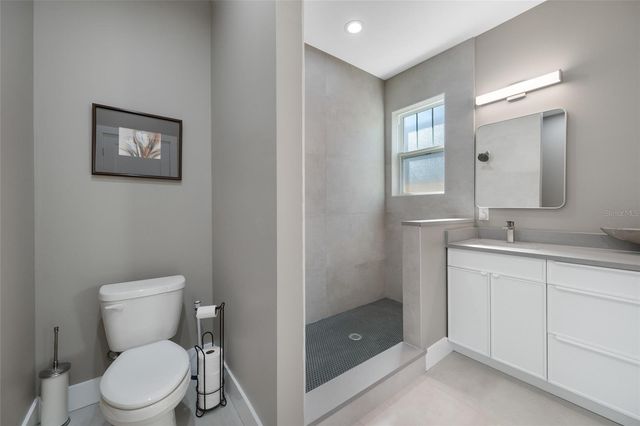 2150 43RD TERRACE N, St Petersburg, FL 33714