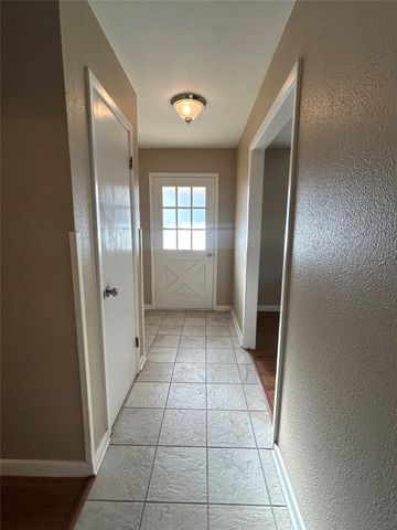 1608 Fisher Street, Goldthwaite, TX 76844