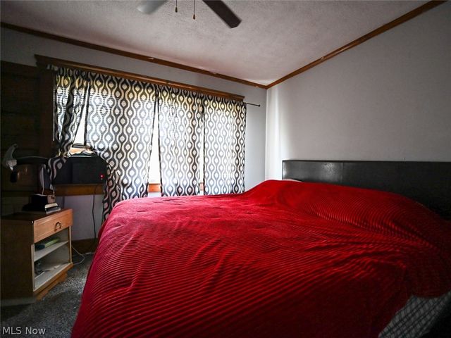 554 Stanton Avenue, Niles, OH 44446