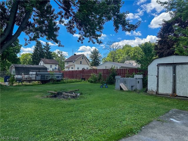 554 Stanton Avenue, Niles, OH 44446