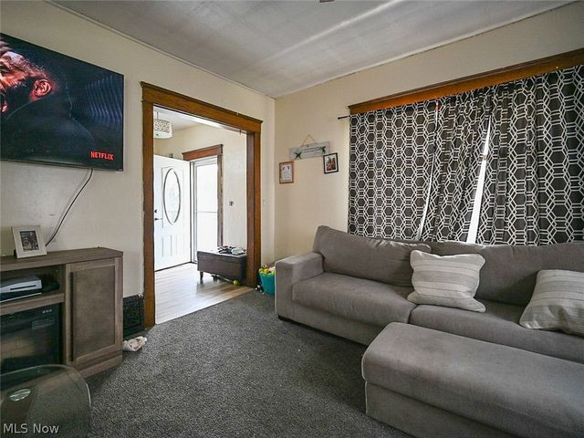 554 Stanton Avenue, Niles, OH 44446