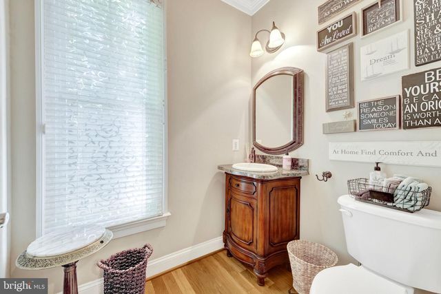 2961 WILSON AVE, Oakton, VA 22124
