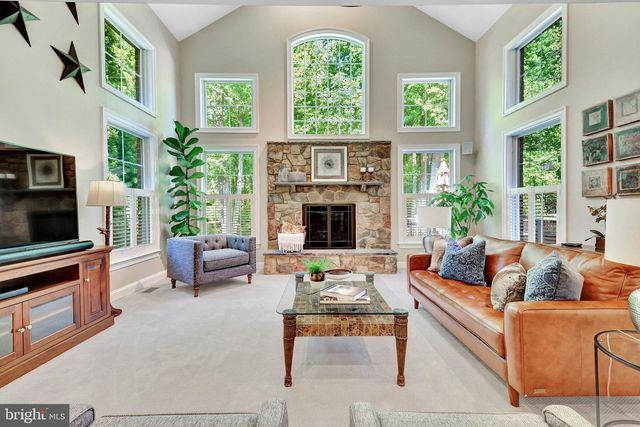 2961 WILSON AVE, Oakton, VA 22124