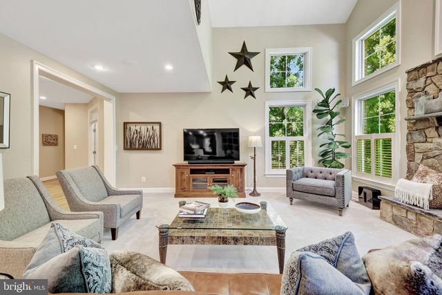 2961 WILSON AVE, Oakton, VA 22124