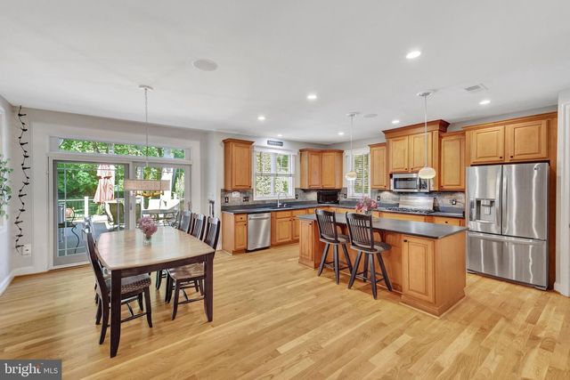 2961 WILSON AVE, Oakton, VA 22124