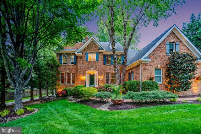 2961 WILSON AVE, Oakton, VA 22124