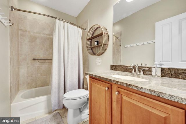 2961 WILSON AVE, Oakton, VA 22124