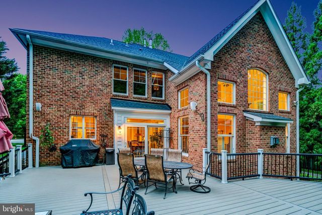 2961 WILSON AVE, Oakton, VA 22124