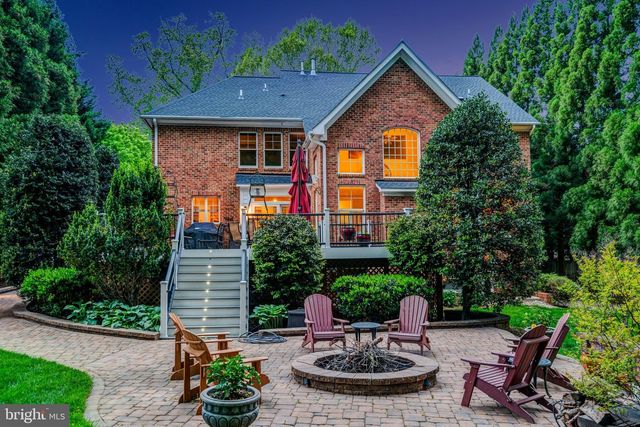 2961 WILSON AVE, Oakton, VA 22124