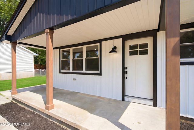 504 Kadlubeck Way, Little Egg Harbor, NJ 08087