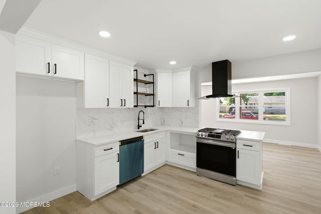 504 Kadlubeck Way, Little Egg Harbor, NJ 08087