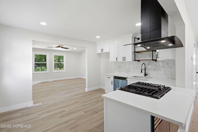 504 Kadlubeck Way, Little Egg Harbor, NJ 08087