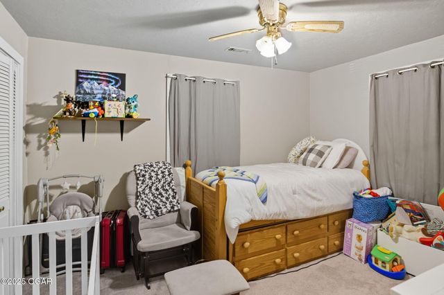 411 S Saint Charles Avenue, Joplin, MO 64801