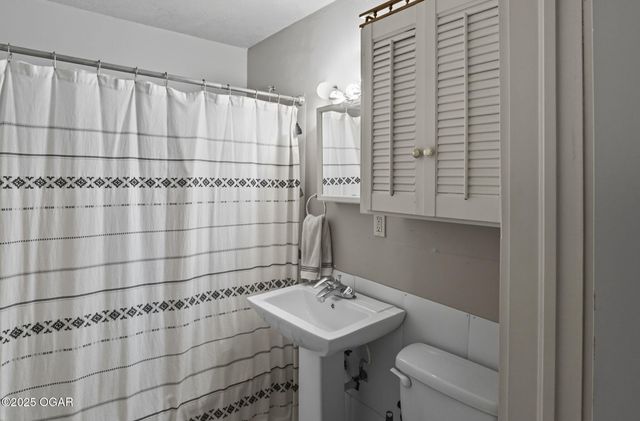 411 S Saint Charles Avenue, Joplin, MO 64801