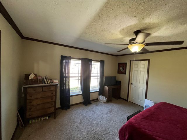 805 6th Avenue, Gravette, AR 72736