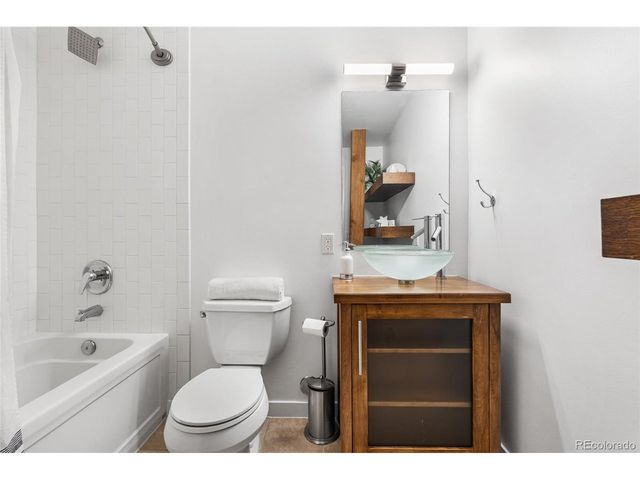 2501 Grove St 101, Denver, CO 80211