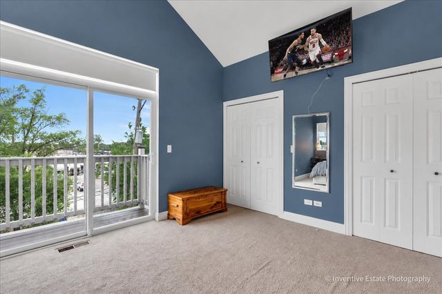 5642 N LOCKWOOD Avenue, Chicago, IL 60646
