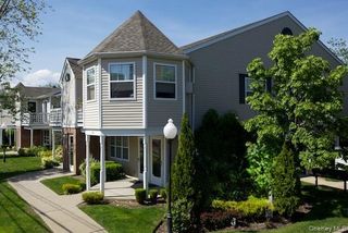 55 Fifth Avenue 01, Bay Shore, NY 11706