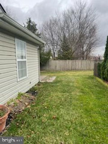 28 PALMER SQ, Beverly, NJ 08010