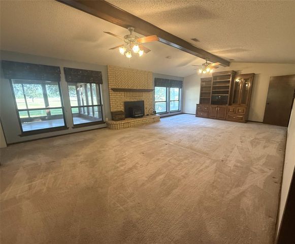 133 Champions DR, Rockdale, TX 76567