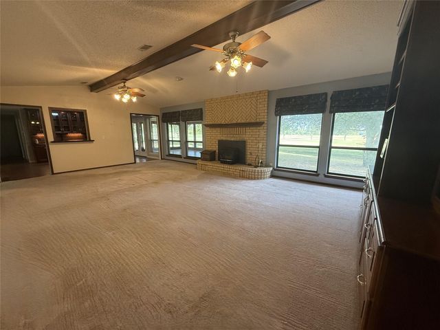 133 Champions DR, Rockdale, TX 76567