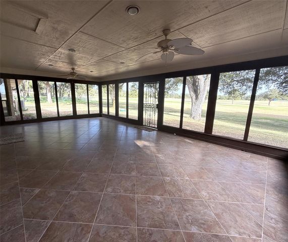 133 Champions DR, Rockdale, TX 76567