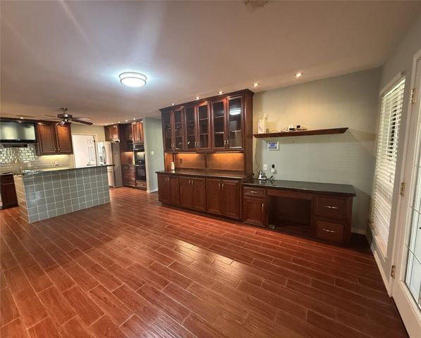 133 Champions DR, Rockdale, TX 76567